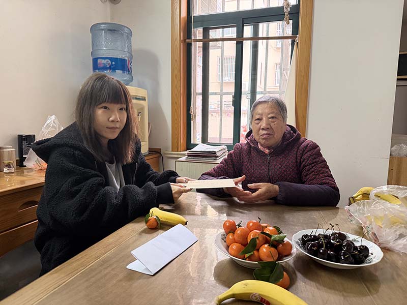 区水产站开展节前走访慰问退休职工活动