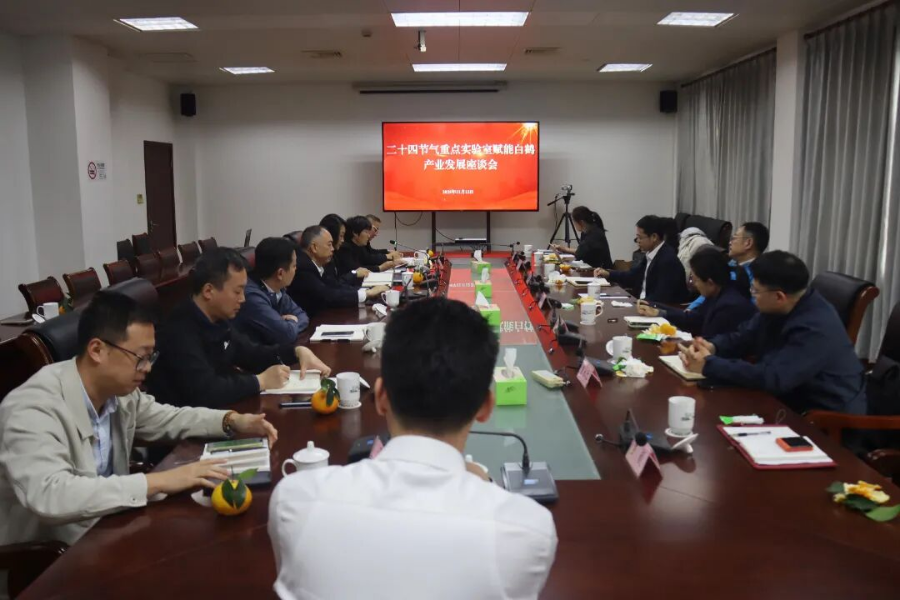 1117_081535_348.jpg 111.jpg