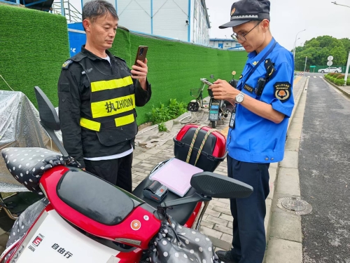 青浦区赵巷城管：精准发力 助力街面环境秩序再提升