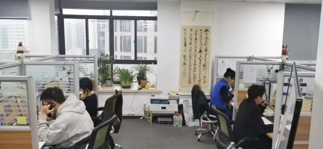 上海心理咨询电话热线电话是多少 0212_085357_453.jpg