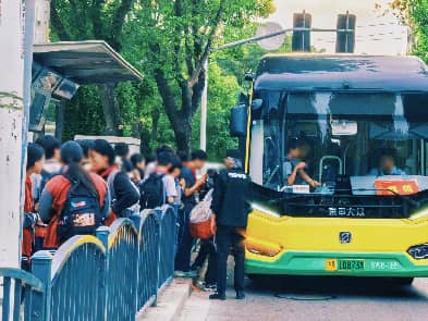 校园站点微改造 护航学生平安行