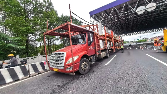 开展“天网9号”超限整治专项行动 持续压实道路交通安全防线
