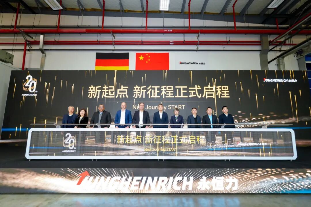 0127_102402_633.jpg 0127_102402_633.jpg