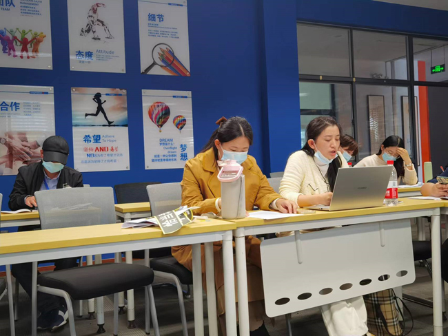 1109_163723_392.jpg 4.jpg