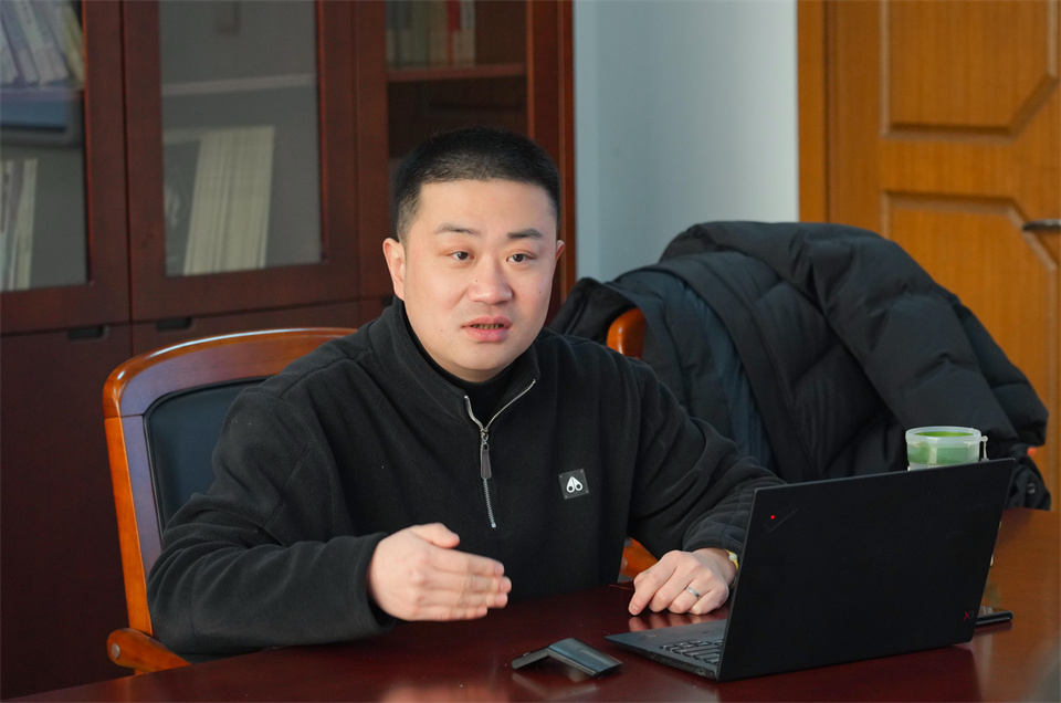 图3  庄坚俍讲话.jpg