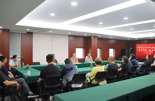 青浦区生态环境局召开2025年度退休人员欢送会