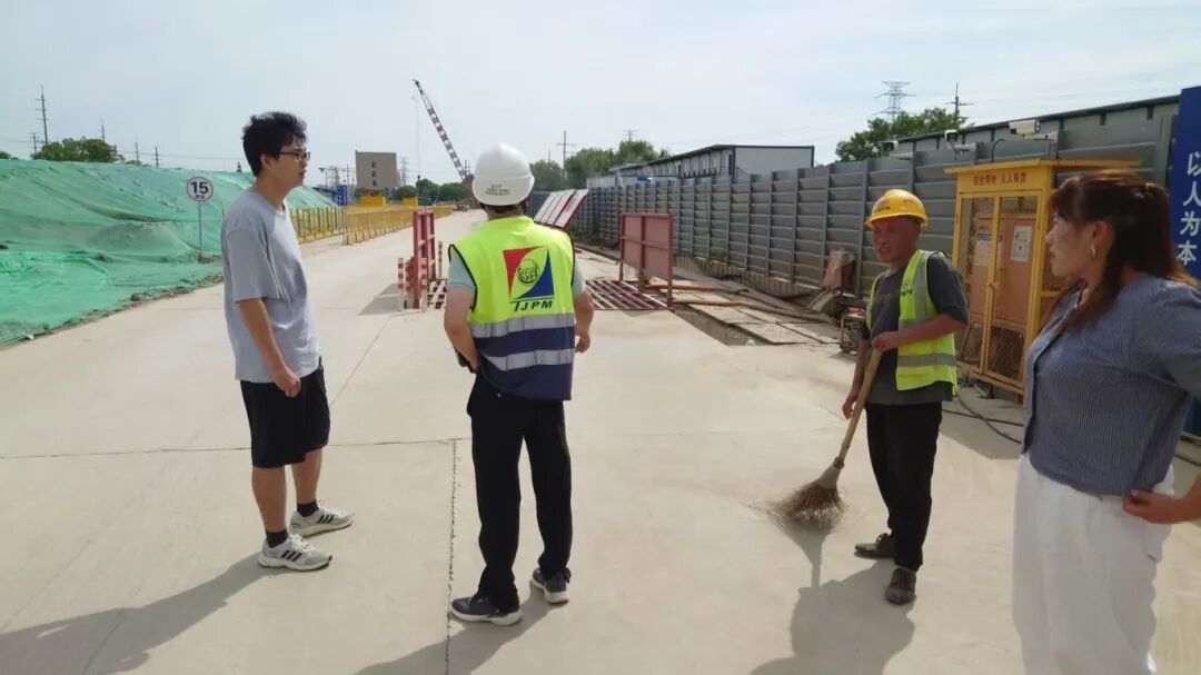 1208_152434_842.jpg 2.jpg