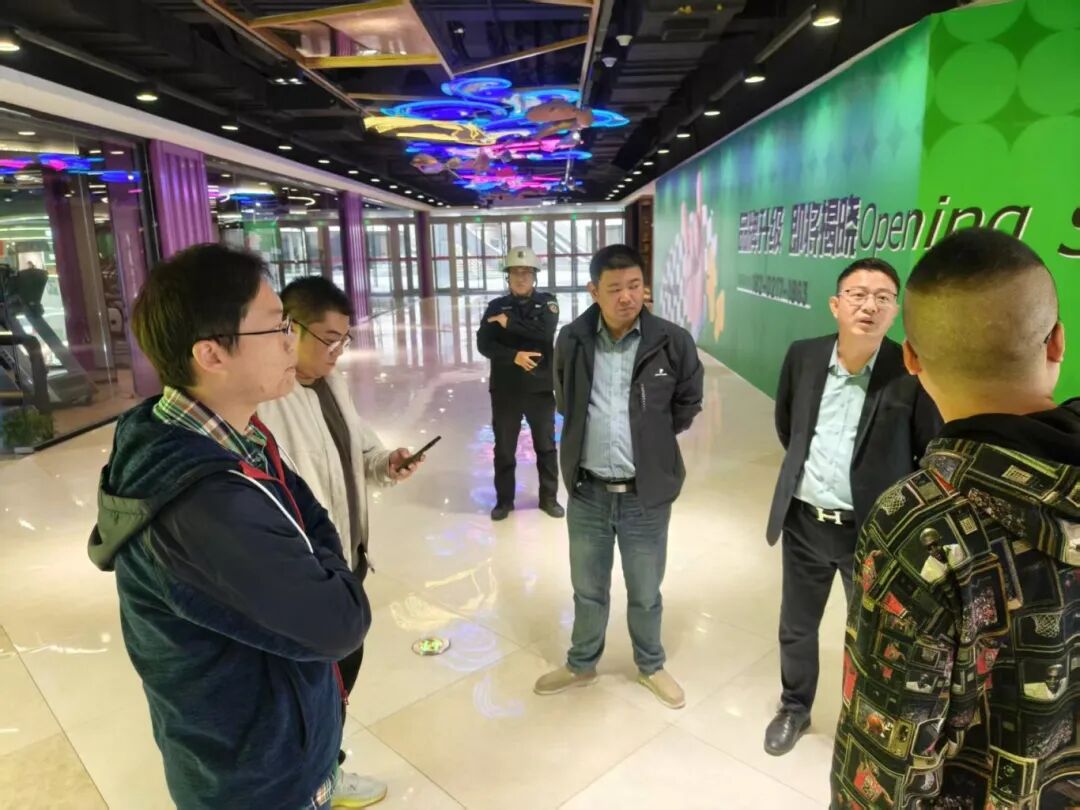 1208_152531_822.jpg 5.jpg