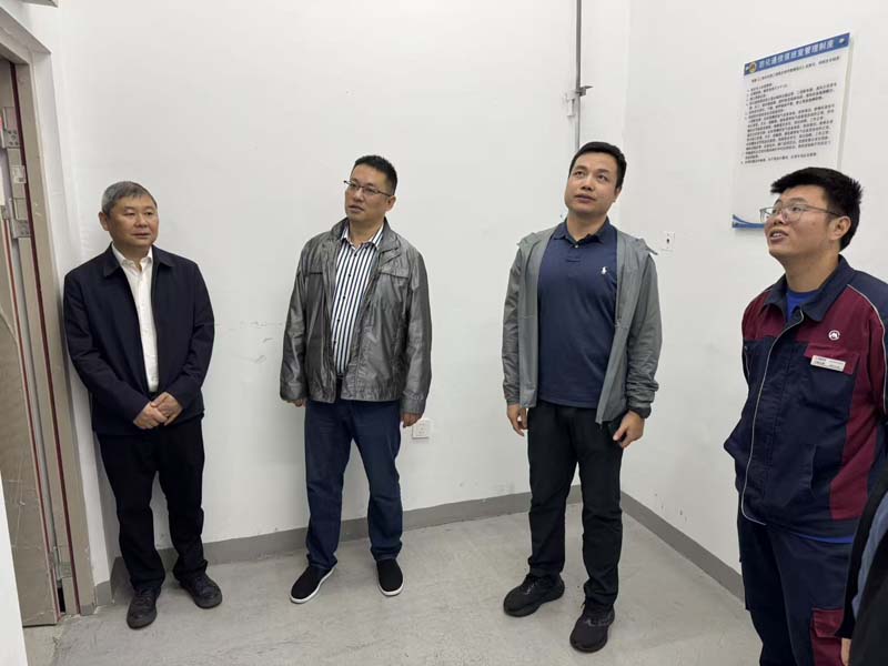 网格排查全覆盖 筑牢人防安全线 ——区国动办开展护航进博人防工程安全检查