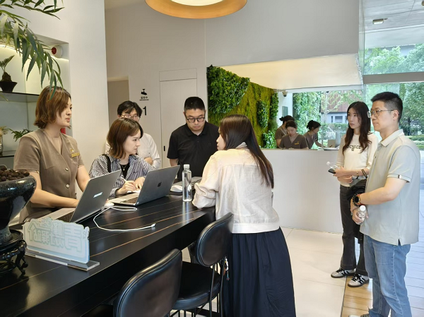 市住房保障中心来青开展专项检查， 严把保障性租赁住房规范管理关