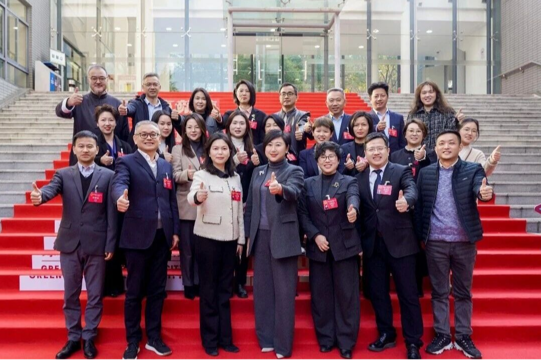 聚焦战略牵引 共谱发展新篇，青浦区金泽代表团热议政府工作报告