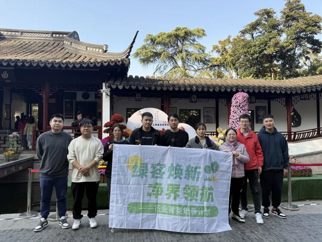 1118_095315_549.jpg 1118_095315_549.jpg