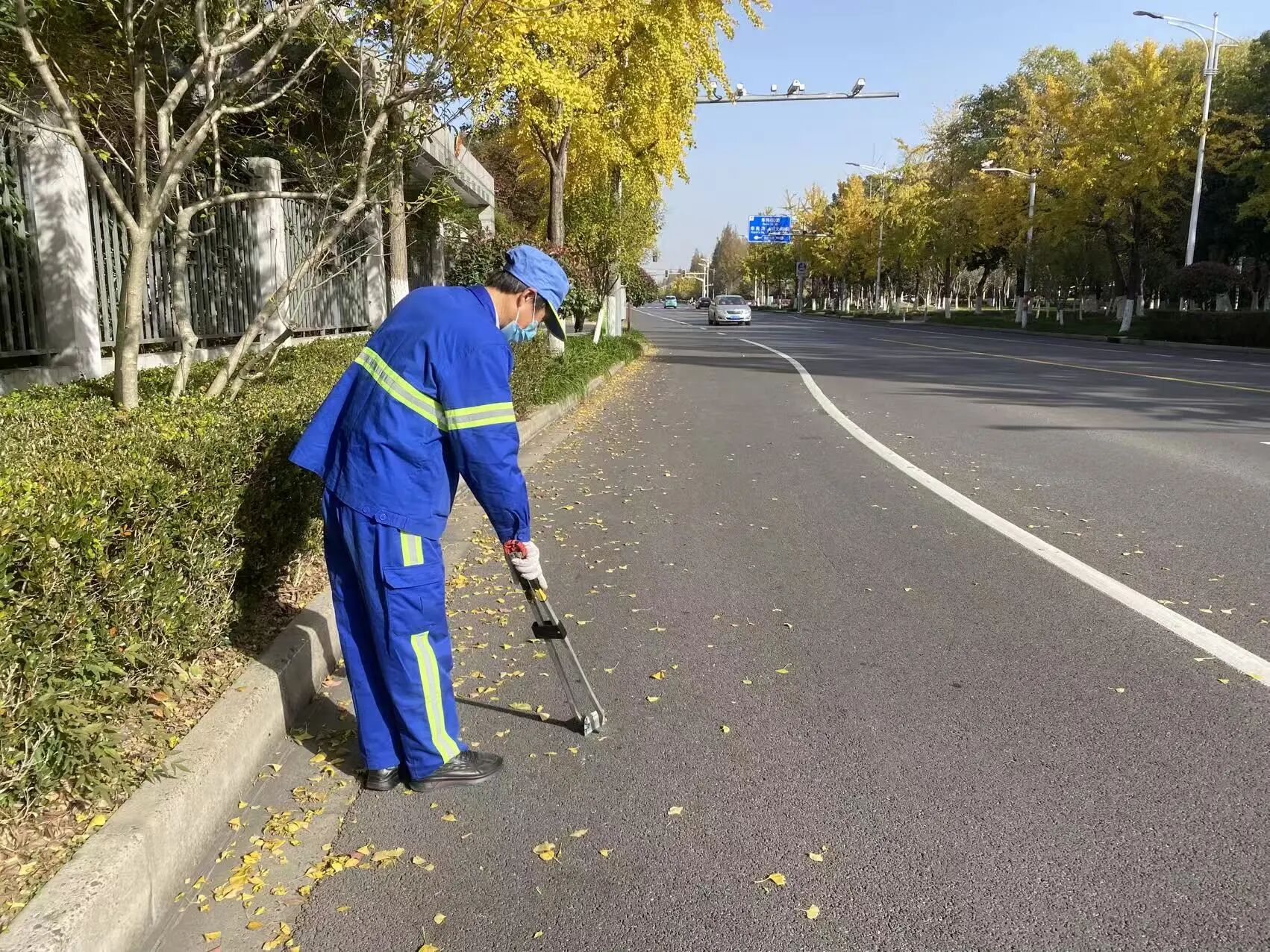 1208_085306_865.jpg 1208_085306_865.jpg