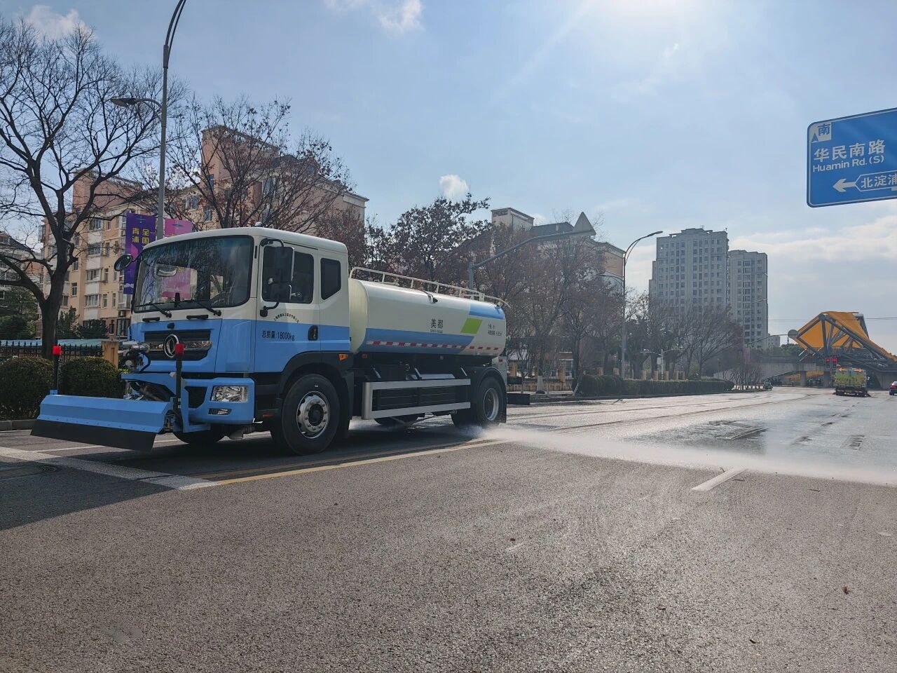 0105_124405_495.jpg 0105_124405_495.jpg