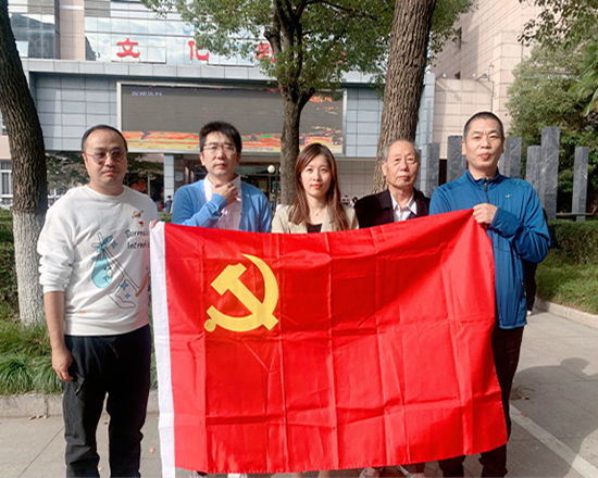 学史明志　知史励行——区规划资源局组织观看电影党课《古田军号》