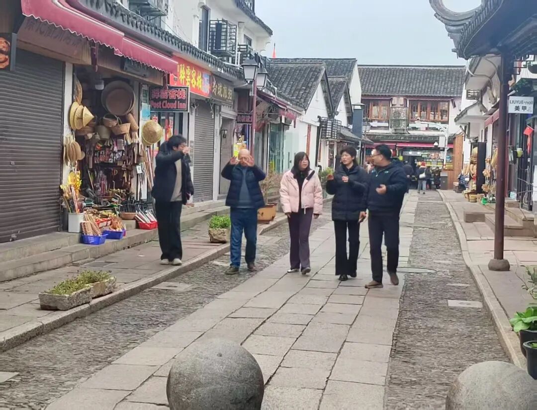 0211_092532_773.jpg f29092c0f6fc929fe54cd67cc0bf002.jpg