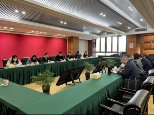 江苏省南通市一行来青调研