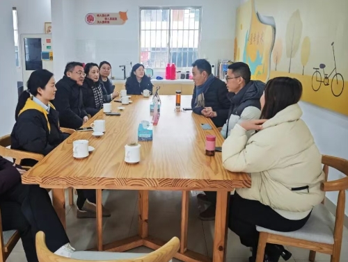 党心暖我心 结对送温暖 区数据局开展节前走访慰问