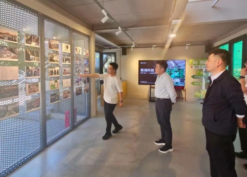 区数据局调研黑湖科技公司