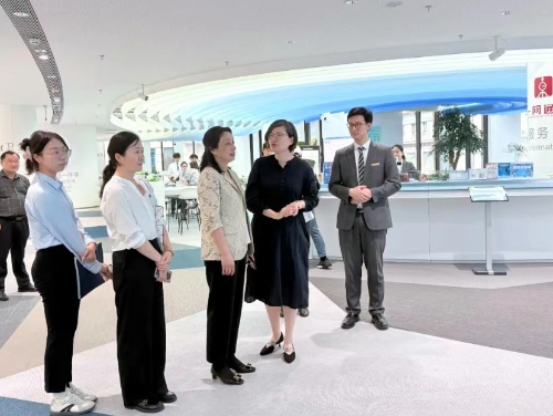 青浦区政务服务中心一行赴浦东新区、黄浦区政务服务中心调研学习