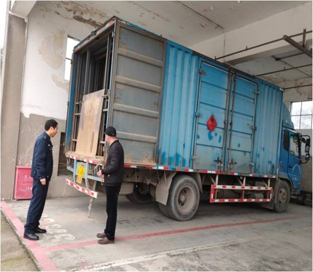 区运管所开展货运行业安全检查，保障春运安全有序.jpg