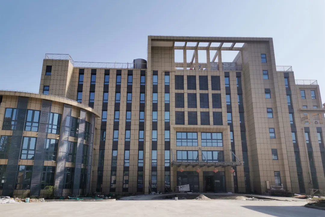 加快推进"医养结合"养老新模式,来看华新这个养护院的