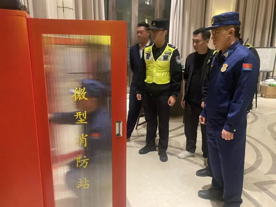 1027_092543_839.jpg 1027_092543_839.jpg