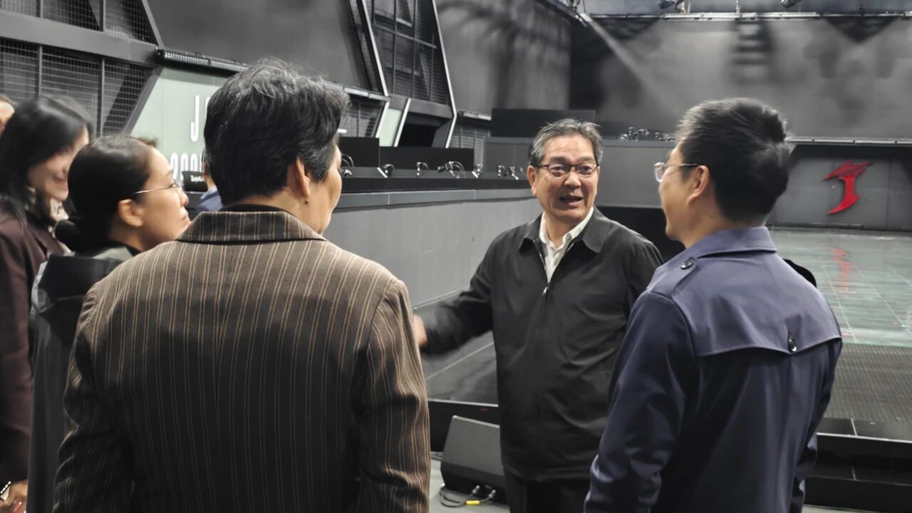 1114_085105_902.jpg 1114_085105_902.jpg