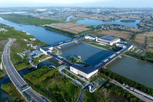 学习贯彻党的二十届四中全会精神丨深学笃行四中全会精神，谱写青浦“六业”融合高质量发展新篇章