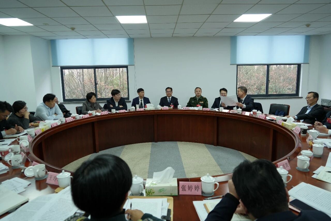 0122_094252_897.jpg 0122_094252_897.jpg