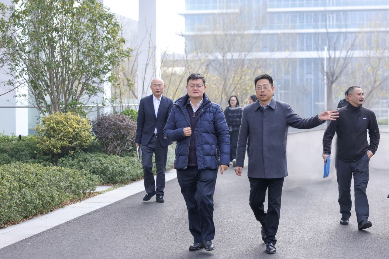 0224_100540_460.jpg 0224_100540_460.jpg