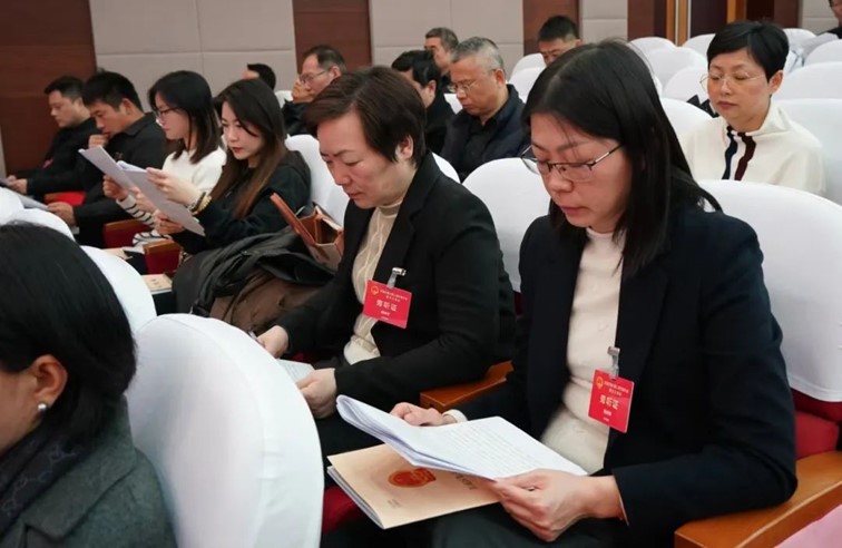 两会热议中，市民“旁听生”这样说~
