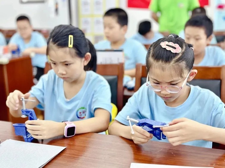 爱心暑托班，智趣一“夏”！2025年青浦区小学生爱心暑托班来啦～