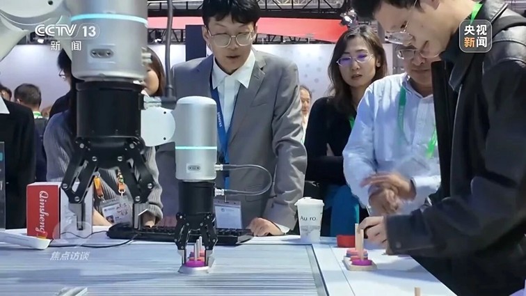 焦点访谈丨从“世界好物”到“全球商机” 进博八年交出亮眼“成绩单”