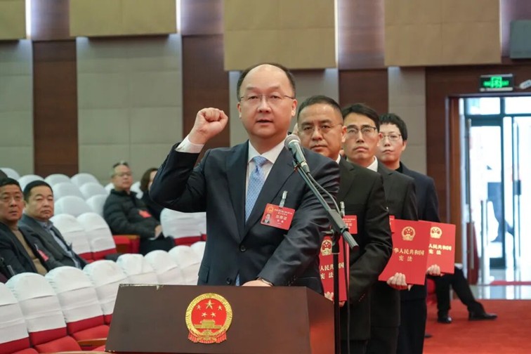 青浦区六届人大六次会议胜利闭幕!程巍当选青浦区人大常委会主任 青浦区六届人大六次会议胜利闭幕!程巍当选青浦区人大常委会主任