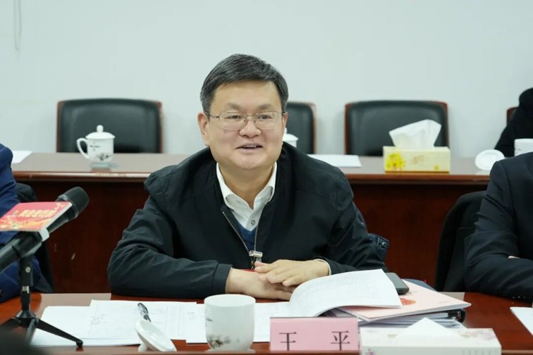 履职尽责献良策，凝心聚力促发展！区人大代表热议政府工作报告、“十五五”规划纲要（草案）