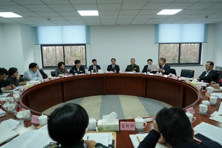 履职尽责献良策，凝心聚力促发展！区人大代表热议政府工作报告、“十五五”规划纲要（草案）