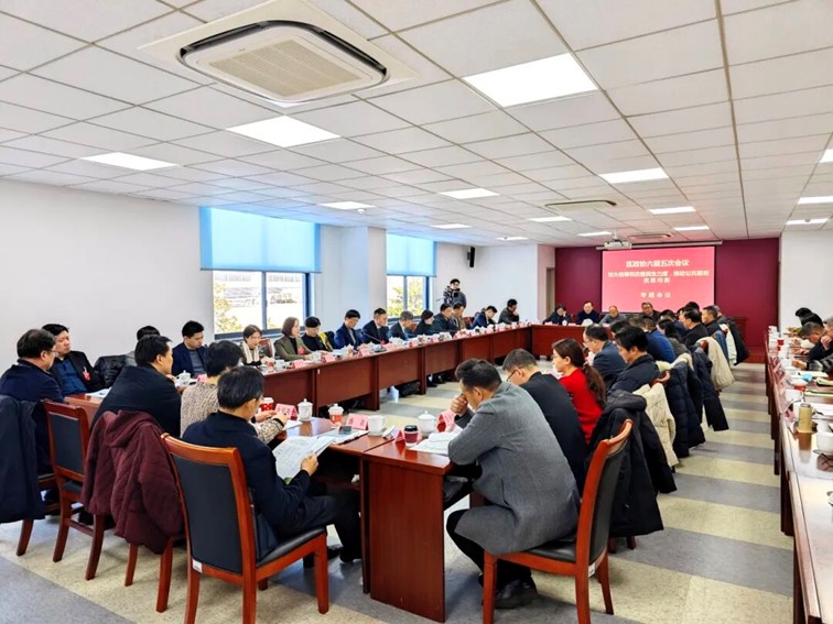 汇聚委员智慧，共商发展大计！区政协举行联组讨论