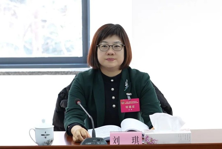 汇聚委员智慧，共商发展大计！区政协举行联组讨论