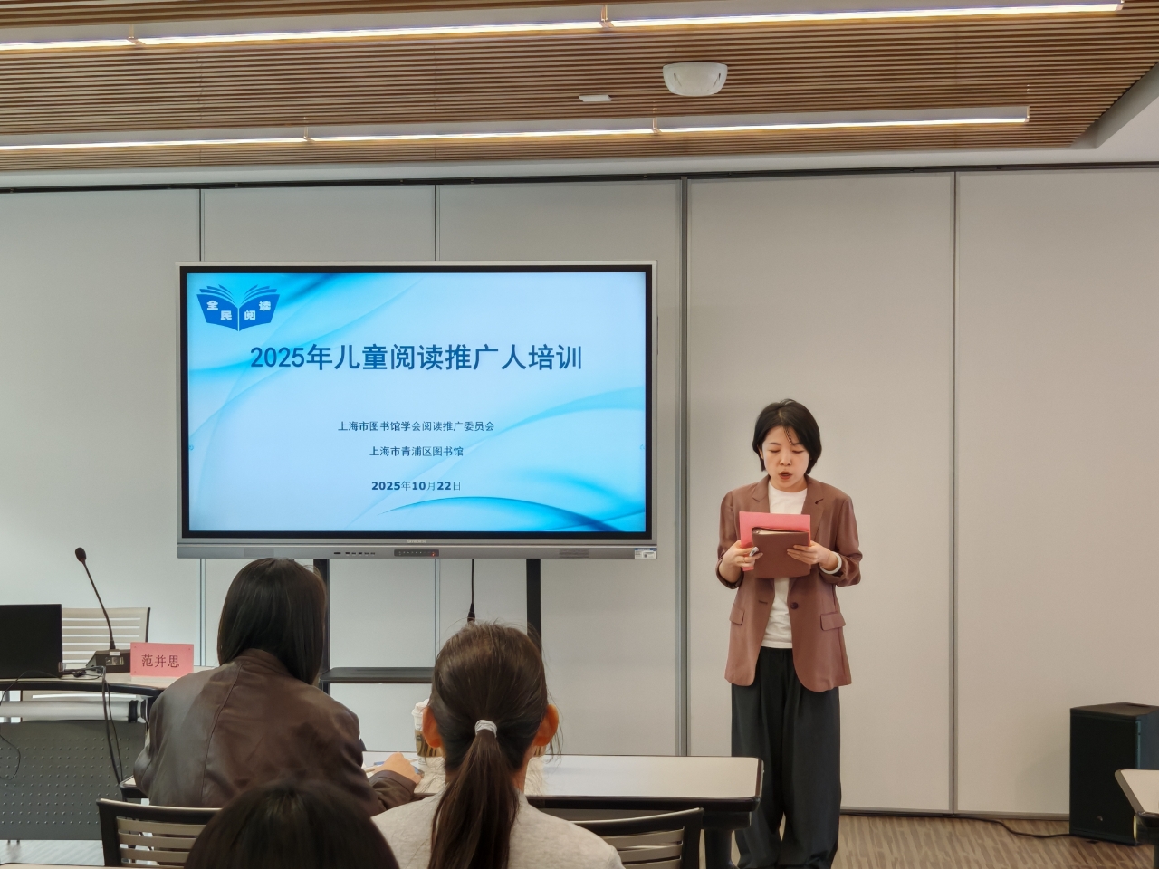 1107_155433_722.jpg 2fced93f38eb94975c029581601943a9.jpg