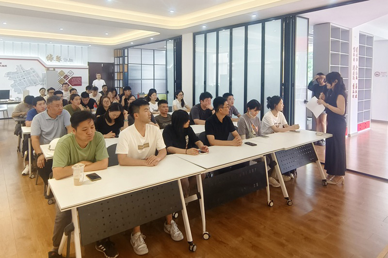 铸军魂，聚合力！徐泾镇这场活动点燃服务退役军人的“心”引擎