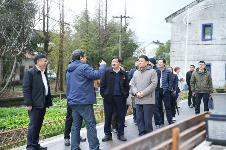 赓续雷锋志 红心映乡土——练塘镇东厍村退役军人服务站新址启用仪式暨城乡党组织联建服务活动圆满开展