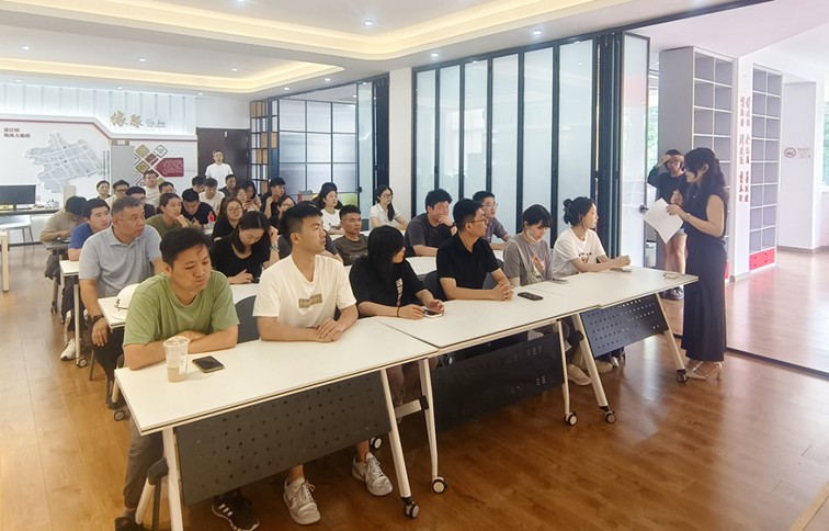 铸军魂，聚合力！徐泾镇这场活动点燃服务退役军人的“心”引擎