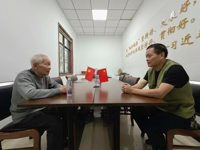 “31588181”老兵热线背后的守护与传承 “31588181”老兵热线背后的守护与传承