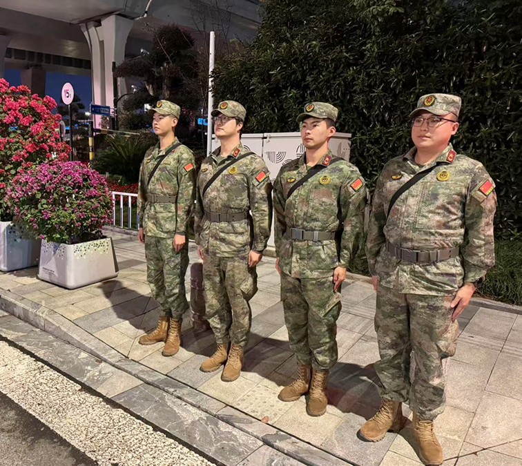 进博一线再“集结”,退役军人展风采 进博一线再“集结”,退役军人展风采