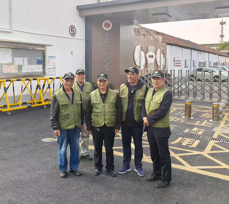 进博一线再“集结”,退役军人展风采 进博一线再“集结”,退役军人展风采