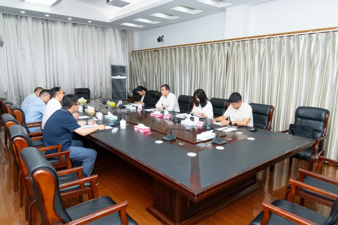 青浦区副区长陈锡琦一行调研香花桥街道