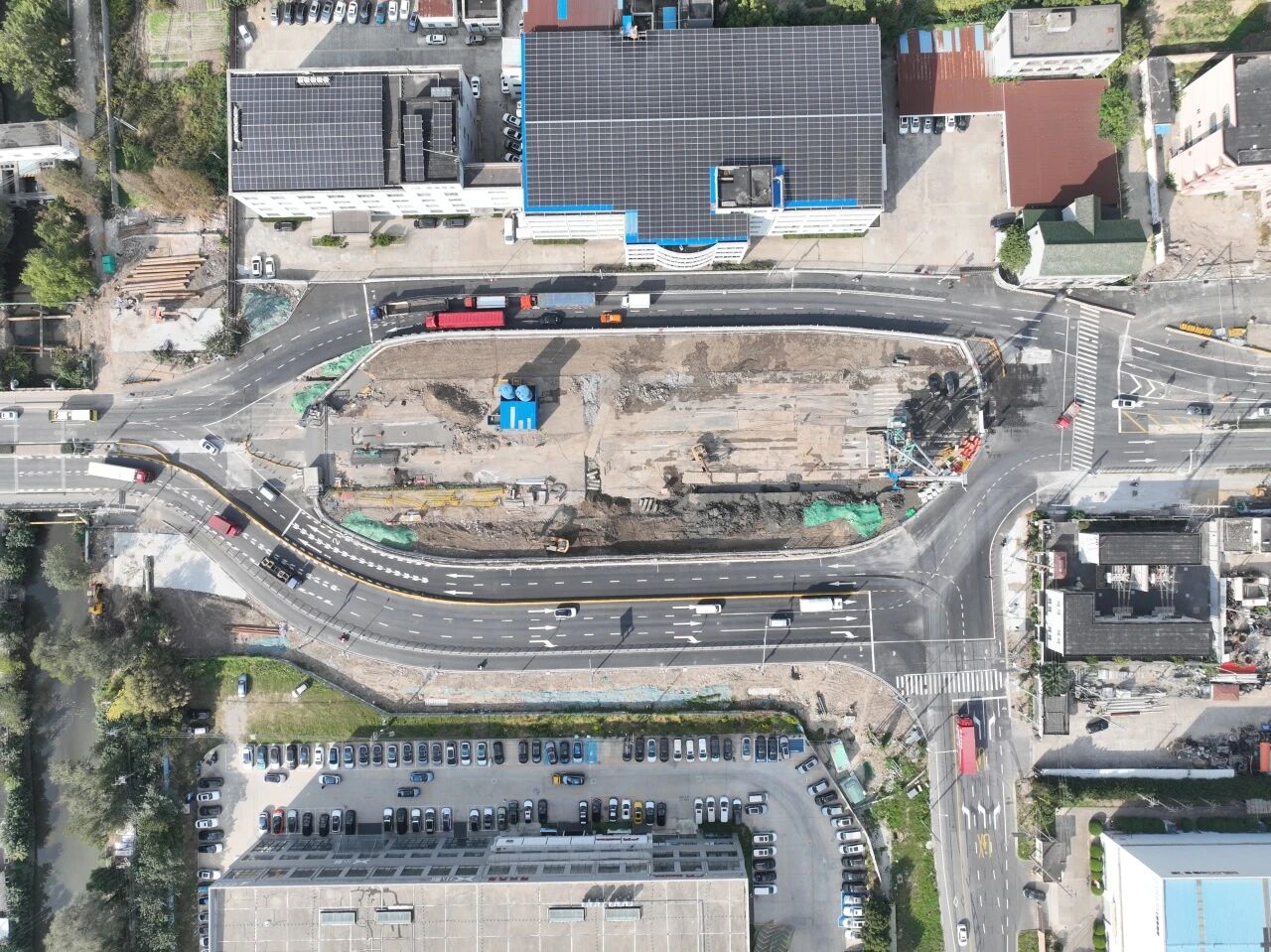 1031_155858_385.jpg 333.jpg