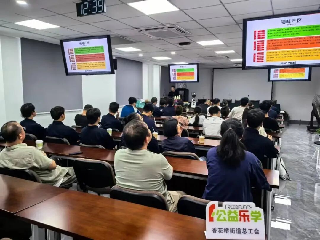 1208_152213_482.jpg 777.jpg