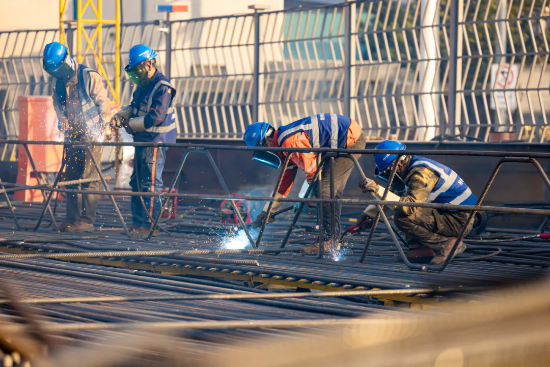 【轨交建设】青浦区香花桥街道华青路站地墙启动，上海示范区线多座车站迎来建设新进展→